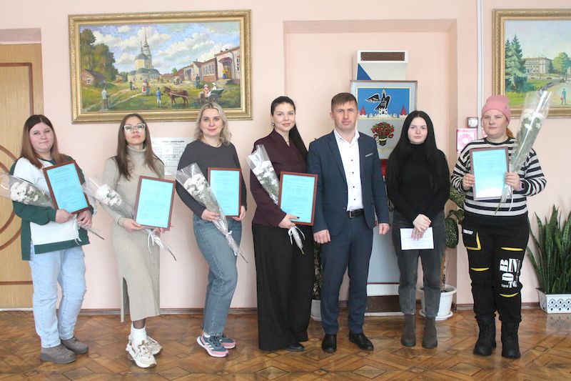 С заботой о доме, о семье.