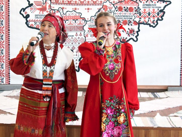 В русской песне — благодать.