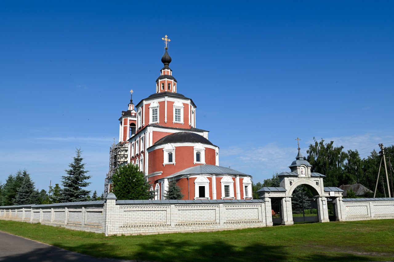 Воскресенский мужской монастырь Воскресенский мужской монастырь.